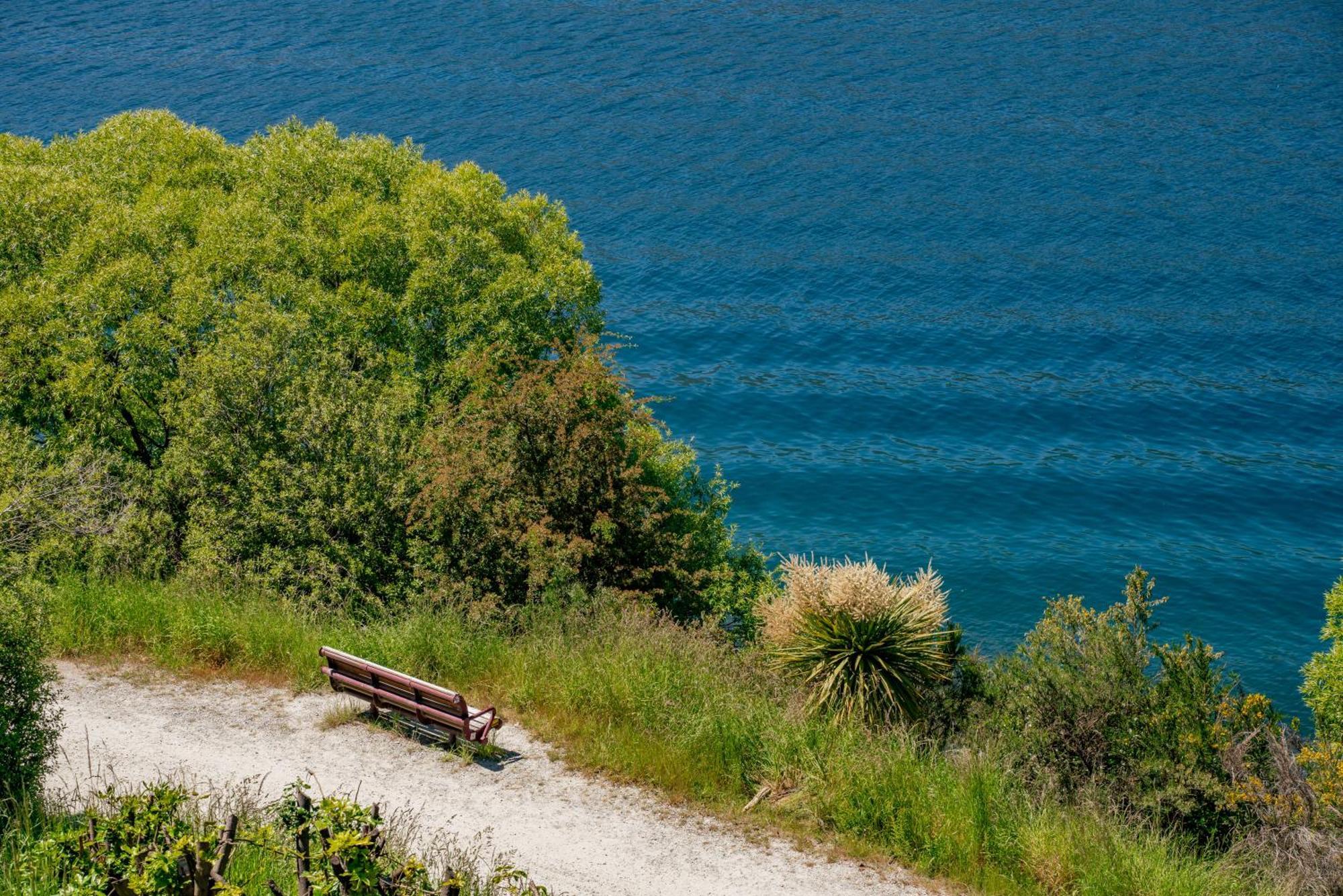 Lakefront Living At Remarkables Retreat - Eight Queenstown Ngoại thất bức ảnh